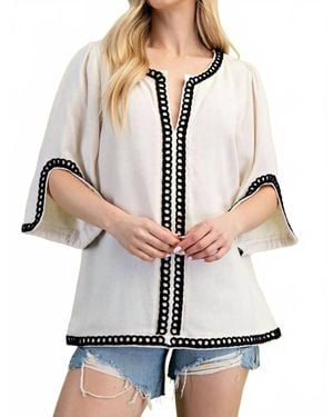 Gigio 3/4 Sleeve Linen Tunic With Embroidered Details - White