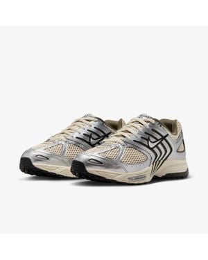 Nike Air Pegasus 2005 Hv5748-234 Sneakers Light Khaki Lifestyle Shoes Liq667 - Metallic