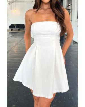 TRUEDAMES Off Shoulder Elegant Tube Cuff A Swing Short Dress - White