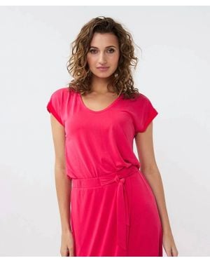 EsQualo Tecia Turn Up Sleeve T-Shirt - Red