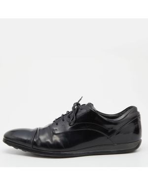 Tod's Leather Lace Up Derby - Black