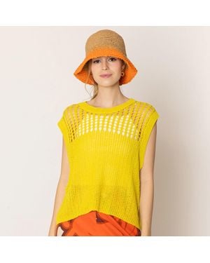 TRUEDAMES Chest Blocked Crochet Poncho Vest - Yellow