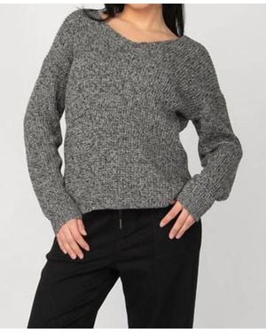Dex Long Sleeve Bevelled Hem Sweater - Gray