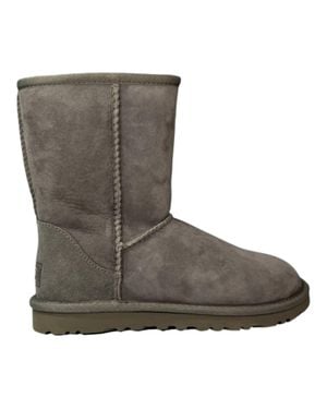 UGG Classic Short Boots - Brown