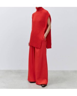 Alysi Sleeveless Turtleneck - Red