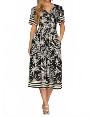 She + Sky Short Sleeve Border Print Midi Dress - Black