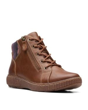 Clarks Caroline Park Bootie Leather Side Zip Ankle Boots Lion712 - Brown