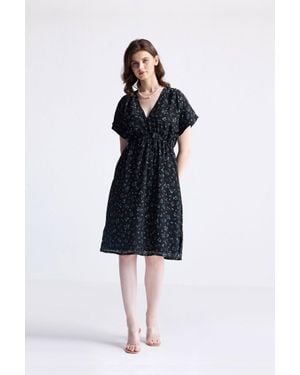 REISTOR Flowy Gathered Knee-Length Dress - Black