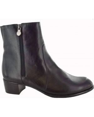Munro Linda Booties - Black