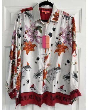 Vilagallo Travel Theme Blouse - Red
