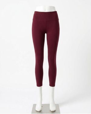 Spanx Booty Boost Cropped Leggings - Red