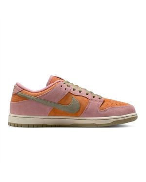 Nike Sb Dunk Low Pro Skate Shoes - Pink