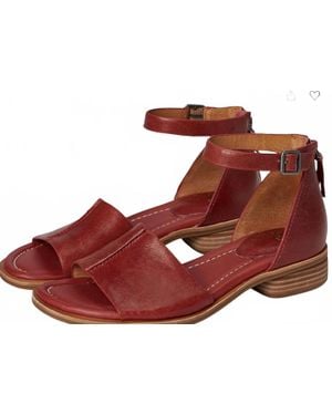 Söfft Faxyn Ankle Strap Sandal - Red
