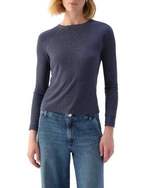 AMO Lovely Rib Tee - Blue