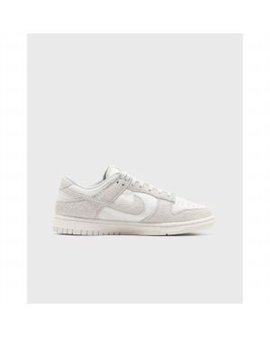 Nike Dunk Low Sneakers - White