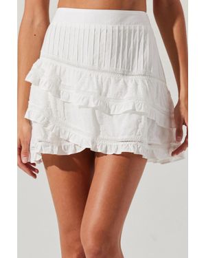 Astr Kensley Eyelet Tiered Mini Skirt - White