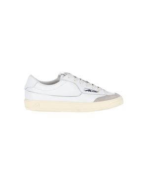 Autry Low Top Sneaker With Personalized Fabric Pouch - White