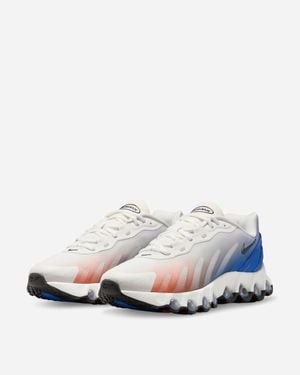Nike Air Max Dn8 Trainers Summit / Vivid Orange - White