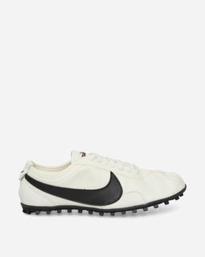 Nike S Moon Shoe Trainers Soft Pearl - White