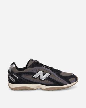 New Balance 204L Trainers Magnet - Black
