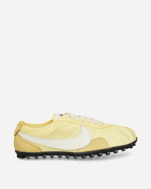 Nike Women S Moon Shoe Og Trainers Soft - Natural