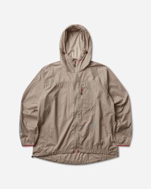 and wander Men S Altra Ventilation Wind Jacket - Natural
