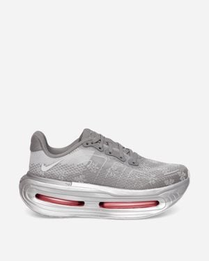 Nike Women S Vomero Premium Sneakers Geyser Gray / Metallic Silver