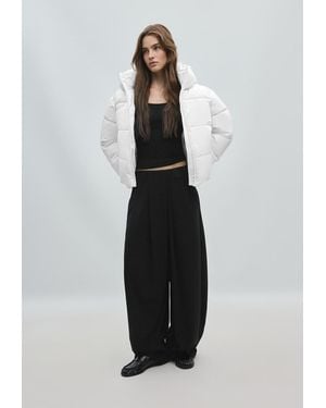 Stradivarius Giubbotto Imbottito Con Cappuccio - Bianco