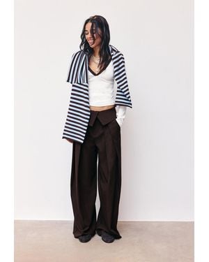 Stradivarius Maglia Cropped - Marrone