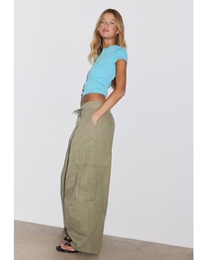 Stradivarius Pantaloni Cargo - Bianco