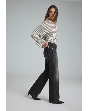 Stradivarius Jeans Straight Low Waist Con Vita A Martello - Grigio