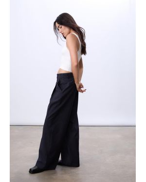Stradivarius Pantalone Elegante A Righe Con Pinces - Bianco