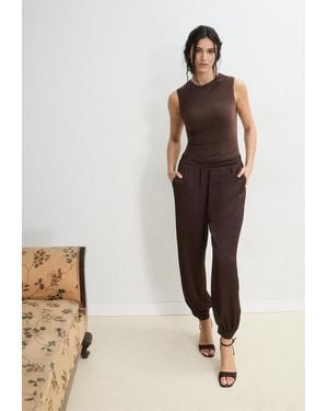 Stradivarius Tuta Satinata Halter - Marrone
