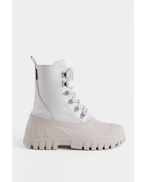Stutterheim Patrol Boot Leather - White