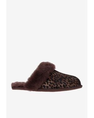 UGG Scuffette Caspian Slippers - Brown