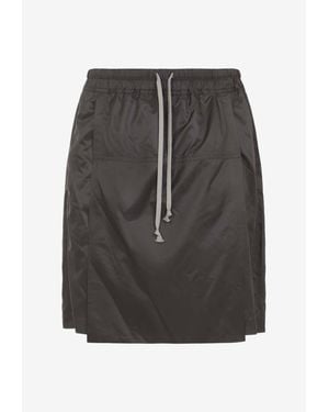 Moncler Elastic-Waist Kiltshorts With Logo-Patch - Gray