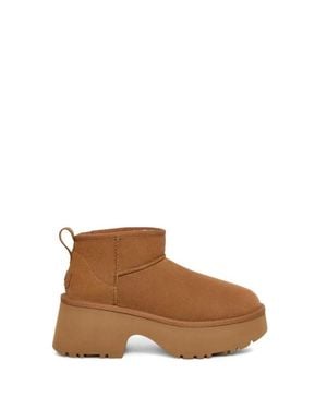 UGG Stivaletti Classic Ultra Mini New Heights - Marrone