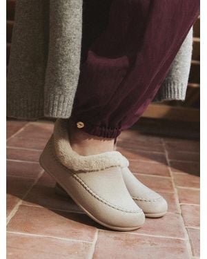 Toni Pons Closed Slipper With A Touch Of Height - Brown