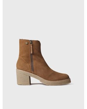 Toni Pons Wide Heel Ankle Boot - White