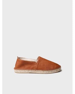Toni Pons Closed Espadrille - Brown
