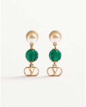 Valentino Garavani Vロゴ シグネチャー メタル X パール X ローレットガラス ピアス 女性 ゴールド/グリーン - ホワイト