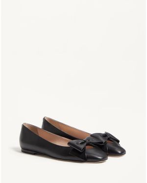 ＊VALENTINO＊ メリージェーン ボウワウ スタッズ キッドスキン Bowow Pumps In Kidskin 45mm for Woman in Black | Valentino US