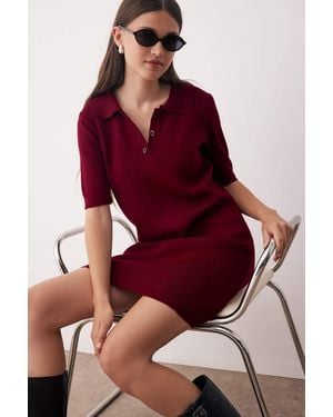 Trendyol Mi̇Lla Damen Einfarbig Extra Kurz Super Mini Kurz Casual Gerade Kleider - Rot