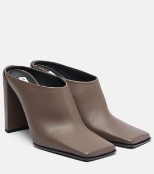 Alaïa Mules Aus Leder - Braun
