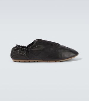 Saint Laurent Lewis Trainers - Black