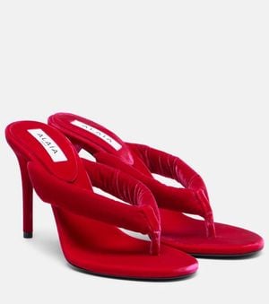 Alaïa Sandalen Aus Samt - Rot