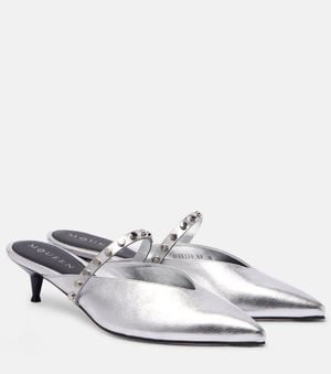 McQueen Verzierte Pantoletten Aus Metallic-Leder - Weiß