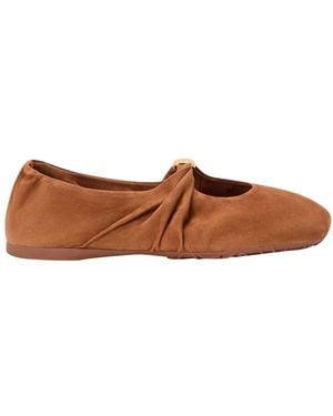 Loewe Ballerines Pebble Soft En Chèvre Suédée - Marron