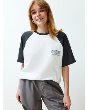 Trendyol T-Shirt - Weiß