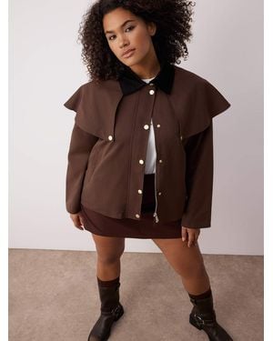 Trendyol Jacke - Braun